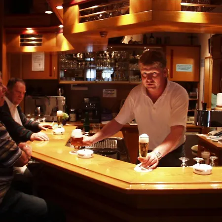 Gasthof Zur Linde 2*