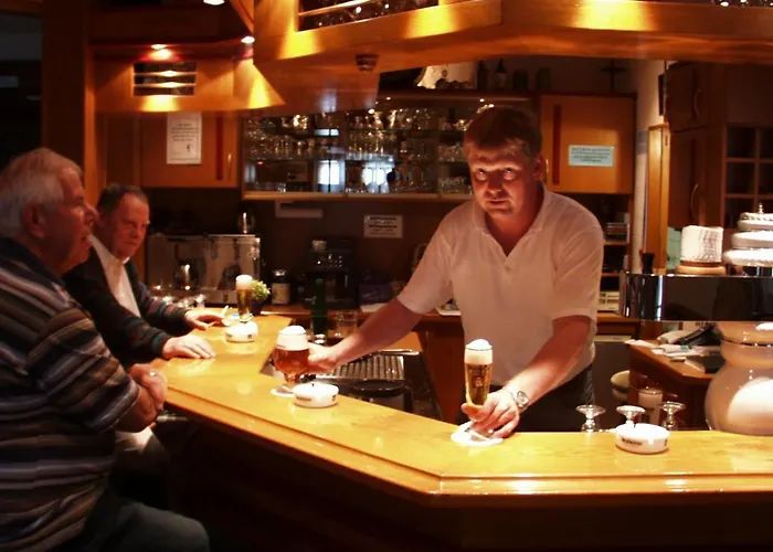 게스트하우스 Zur Linde 2*